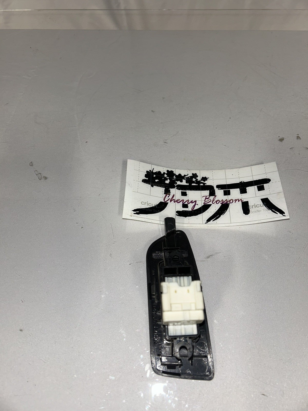 6bc8dd2e-e95a-476f-9a0d-cdfb32369309