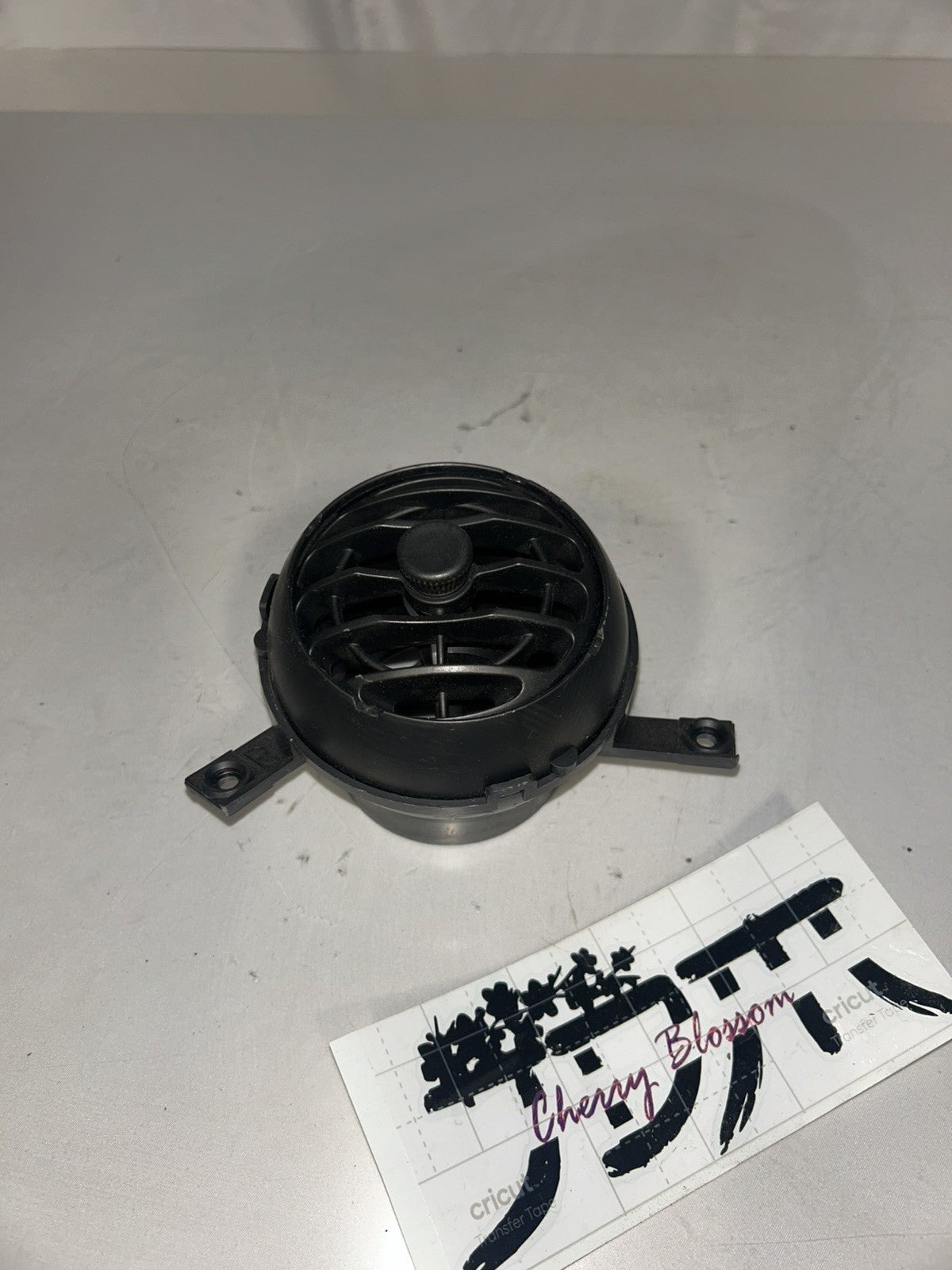 086f663d-efae-4caa-886c-3d31825e6b19