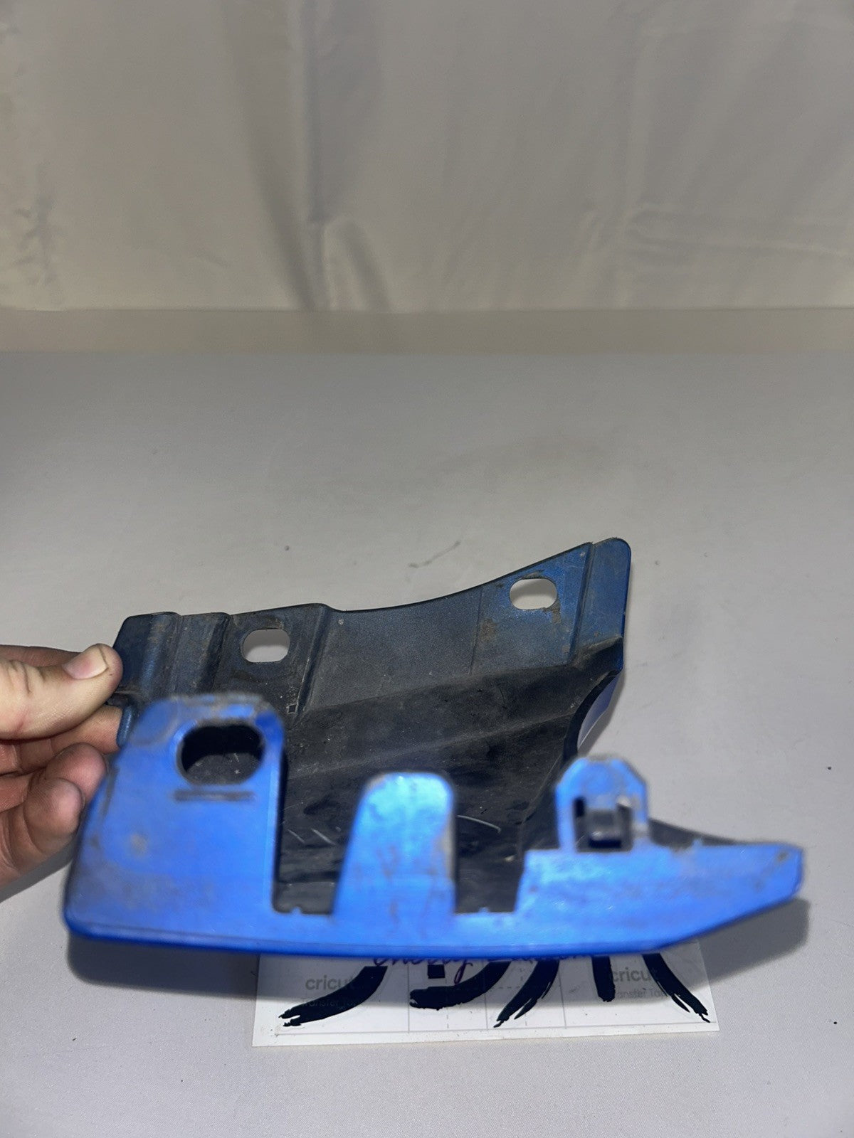 acee9f51-ff2c-4e2a-a913-44d90c23e8c3