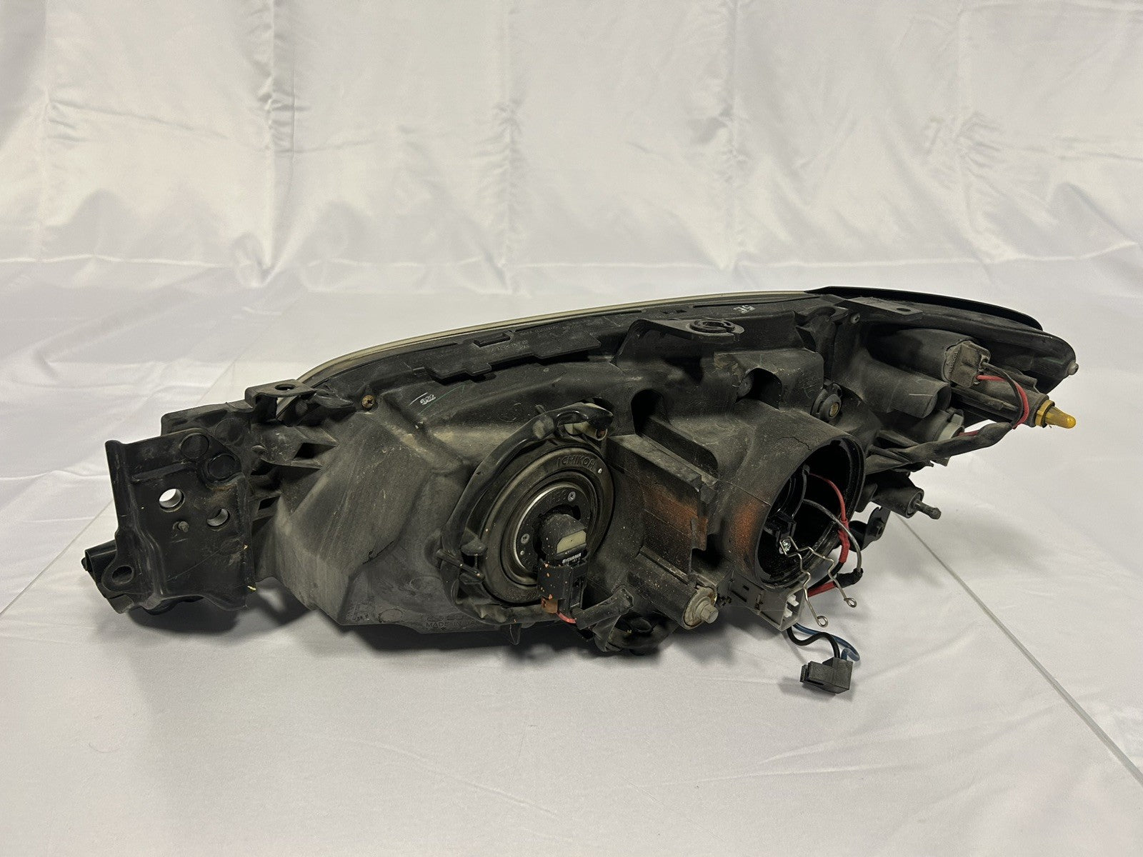 b37fb2f8-e9d1-45cb-baf4-be8d76b5a3fc