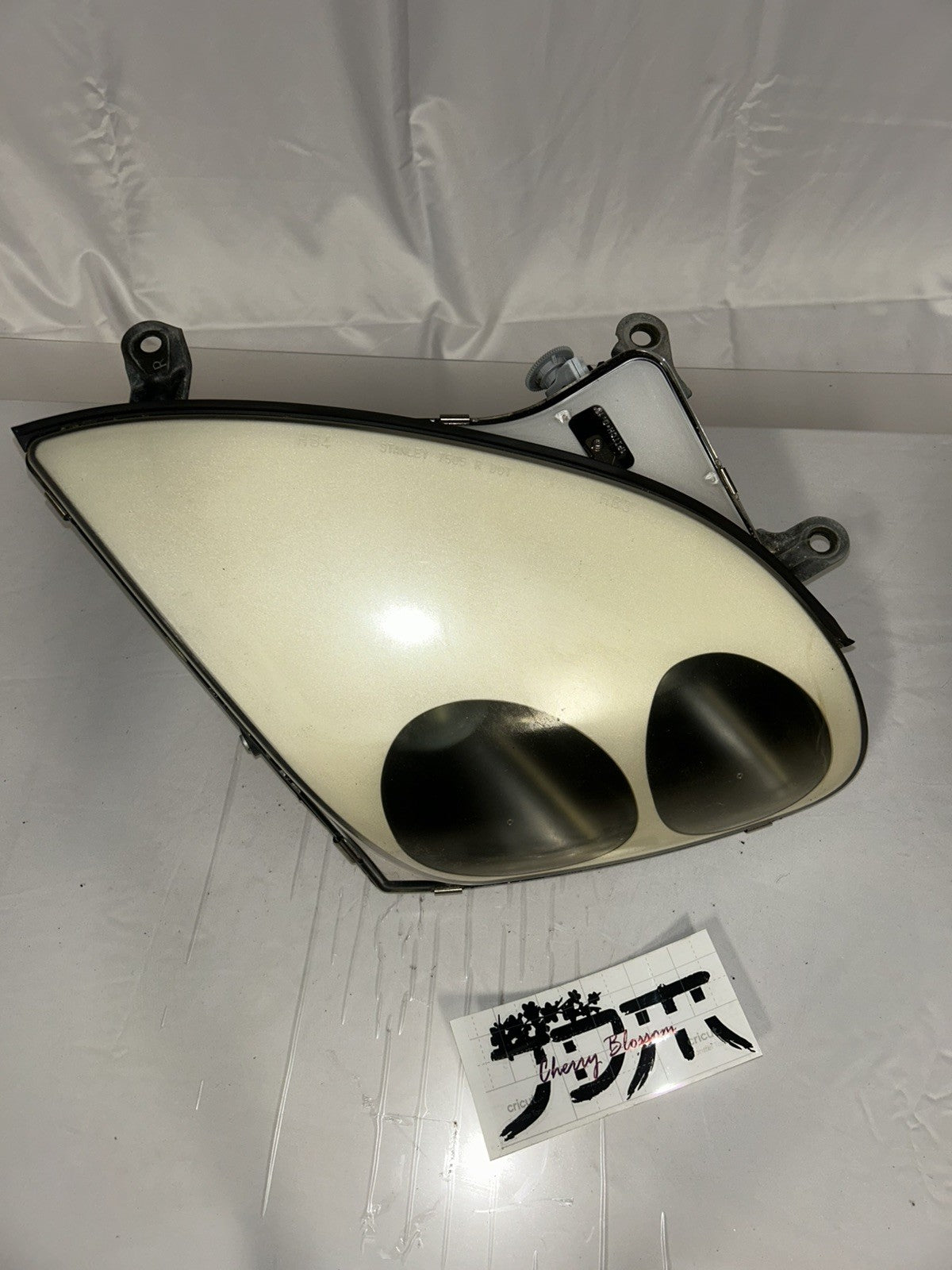 1ba6bdde-4ff4-4b1b-8fe4-6bccd912c4be