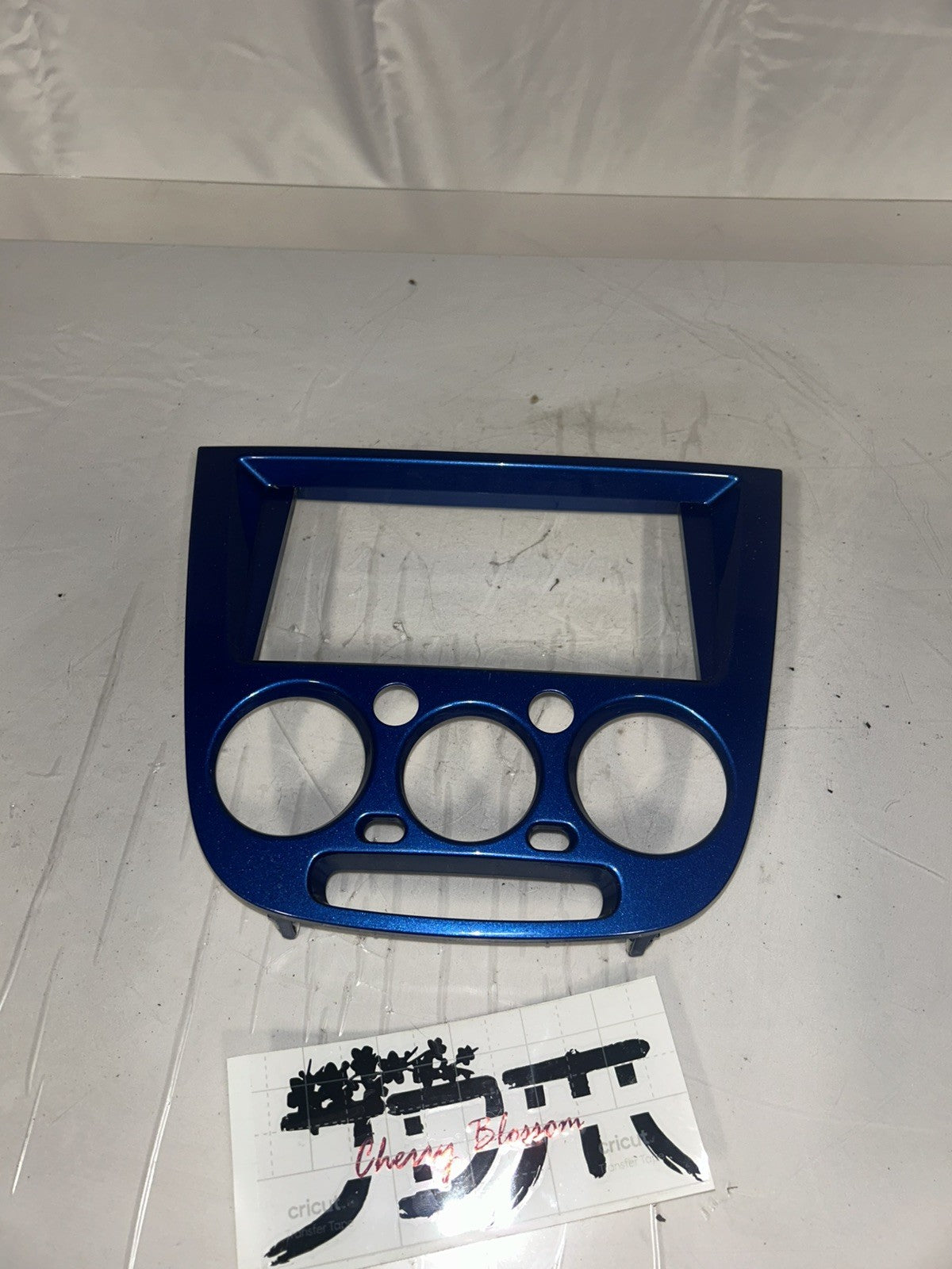 e6aa908a-9f08-4833-9cb2-8ad5b18a3d58