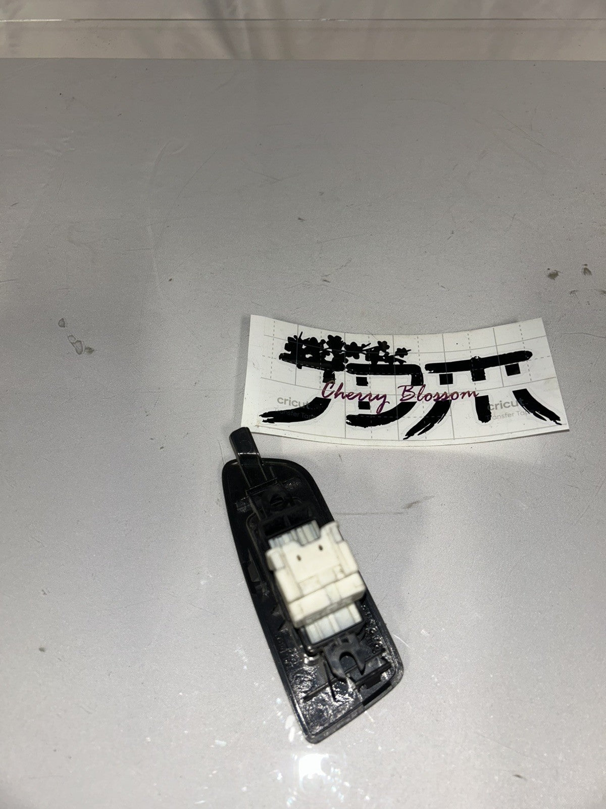 2ba08a1d-a242-49d1-8d1b-4a926160b758