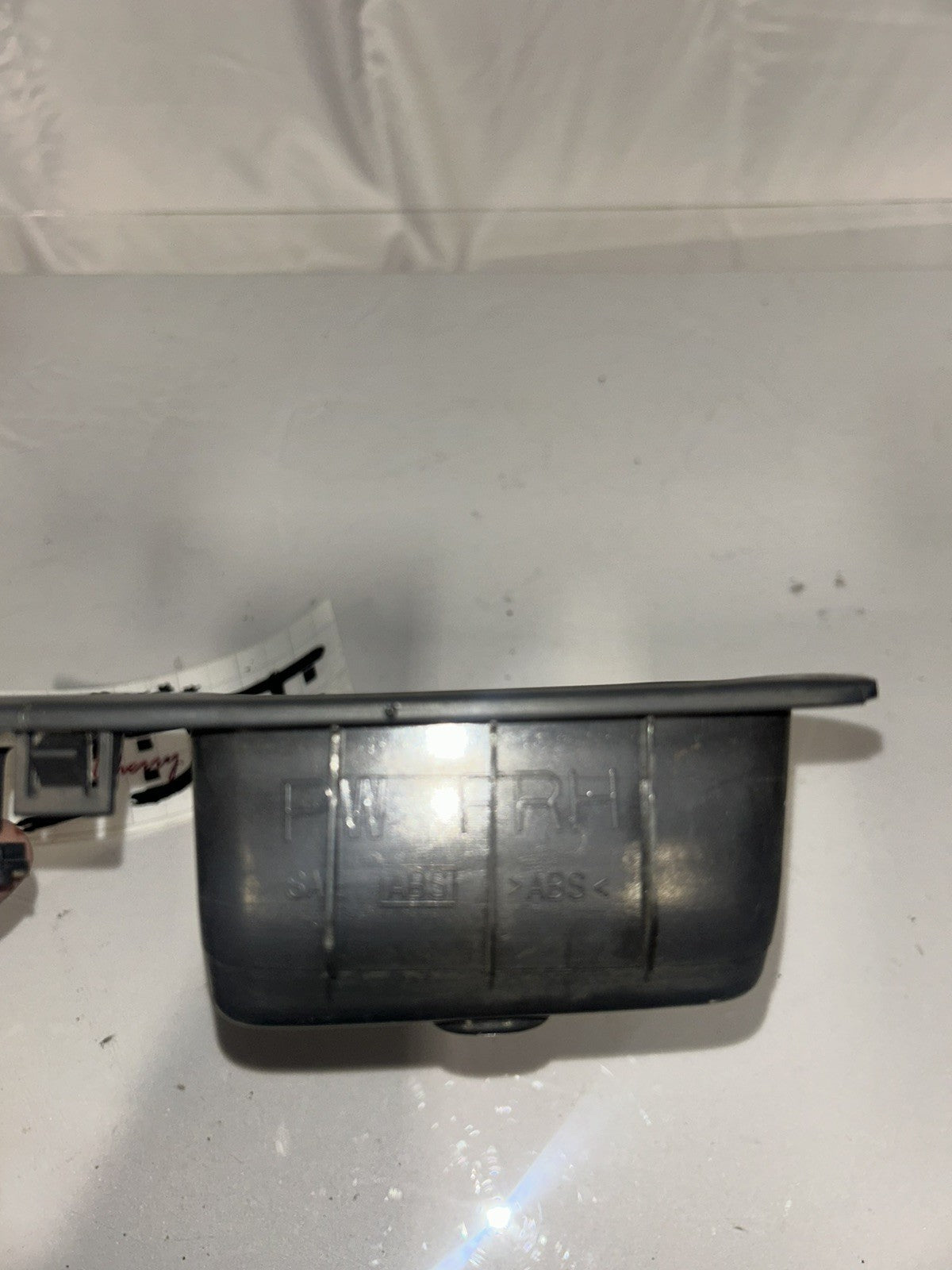 4d3dc4c2-8094-493a-b75b-86ba7180f951