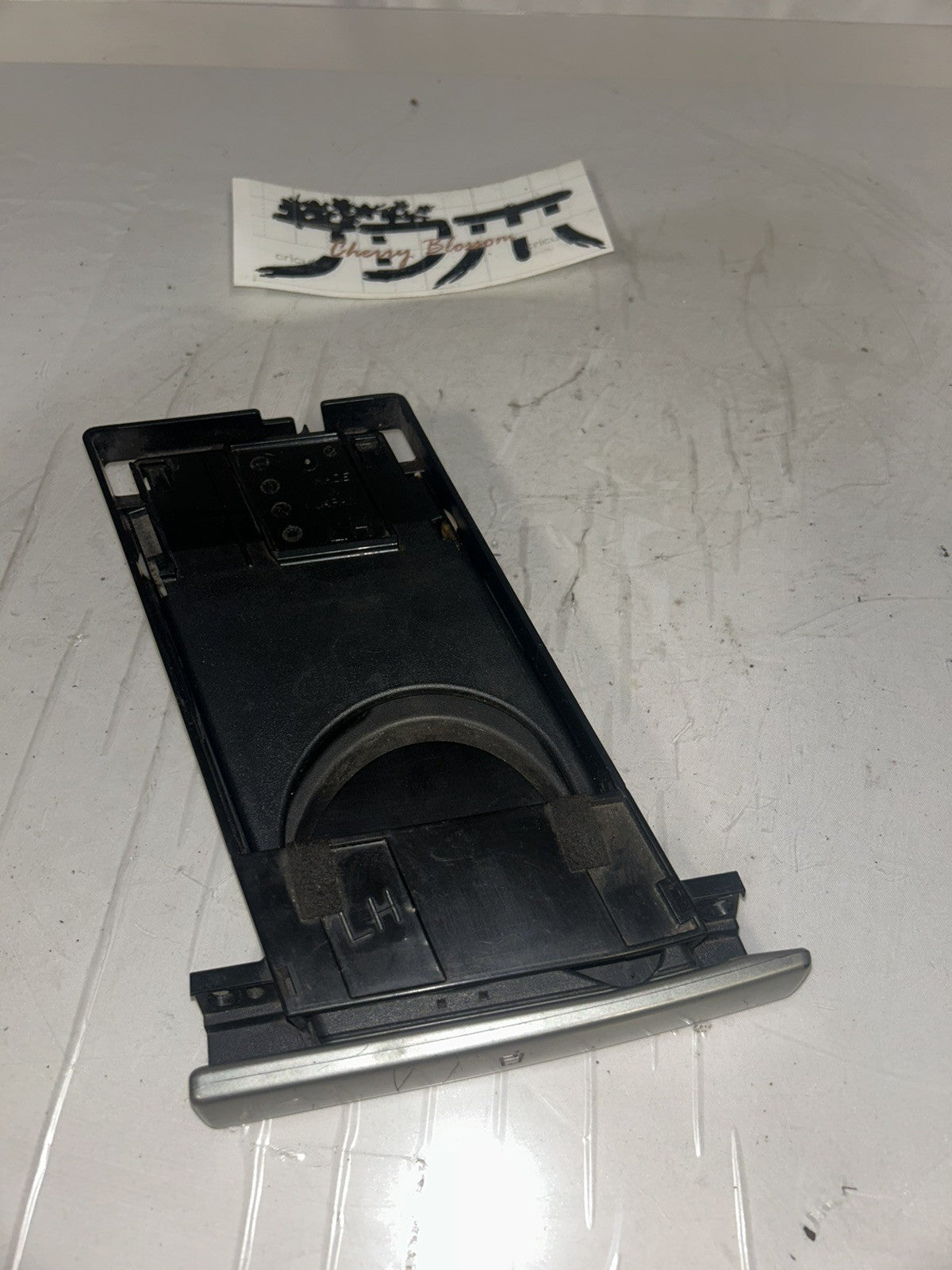 81b9c0ec-9141-4508-9f72-4599495fdabf