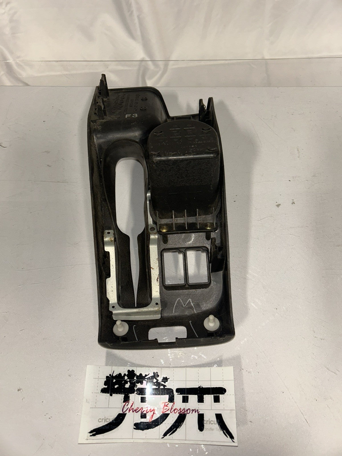 87185764-f8b8-4622-bf85-0e295cabe81e