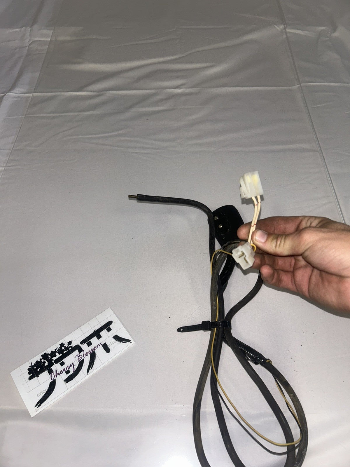 a05418e3-9a2a-4735-b712-a28eba7bc7dc