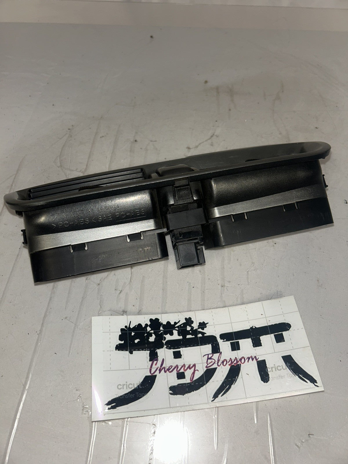 d6cc97a6-4914-4bd8-b356-357ebcc4c0ed