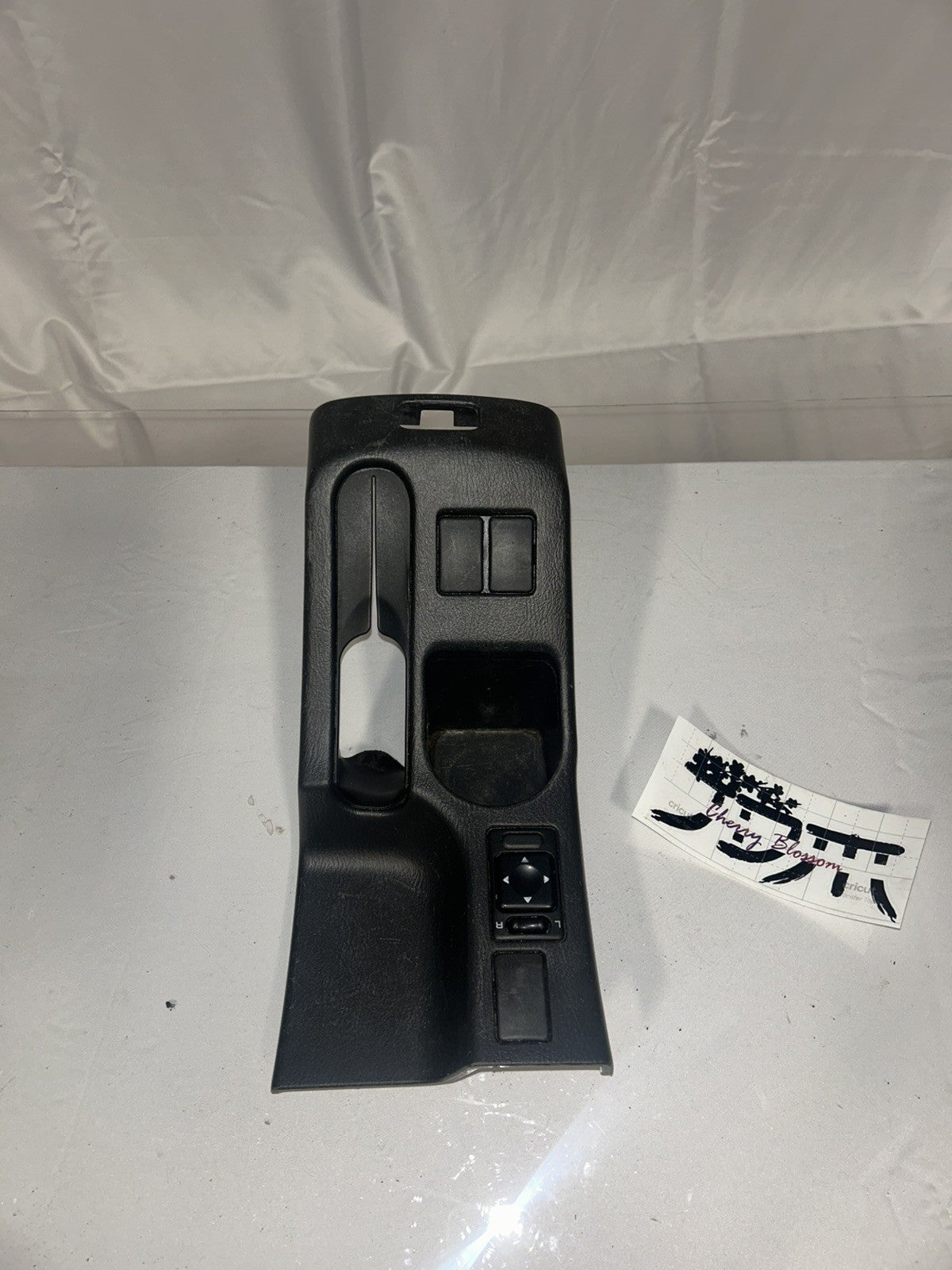 0d5b7073-83b1-44ac-b2c1-c6ad939dea38